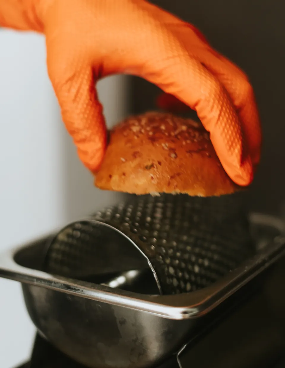 Pan de la casa en la tostadora